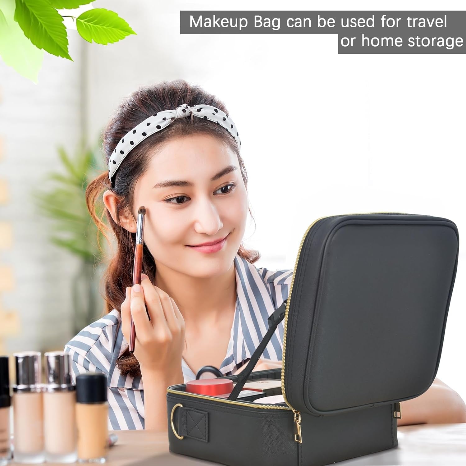 Glow Up on the Go! ✨ Travel Makeup Bag with LED Mirror - Perfect for glam on the move! 💄✨ Adjustable Brightness, Customizable Dividers, and Tons of Storage! Ideal Gift for Her! 🎁🖤